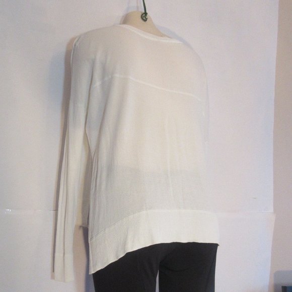 Aritzia Wilfred Top Asymmetrical Women's Relaxed Fit White Long Sleeves medium - Picture 6 of 8